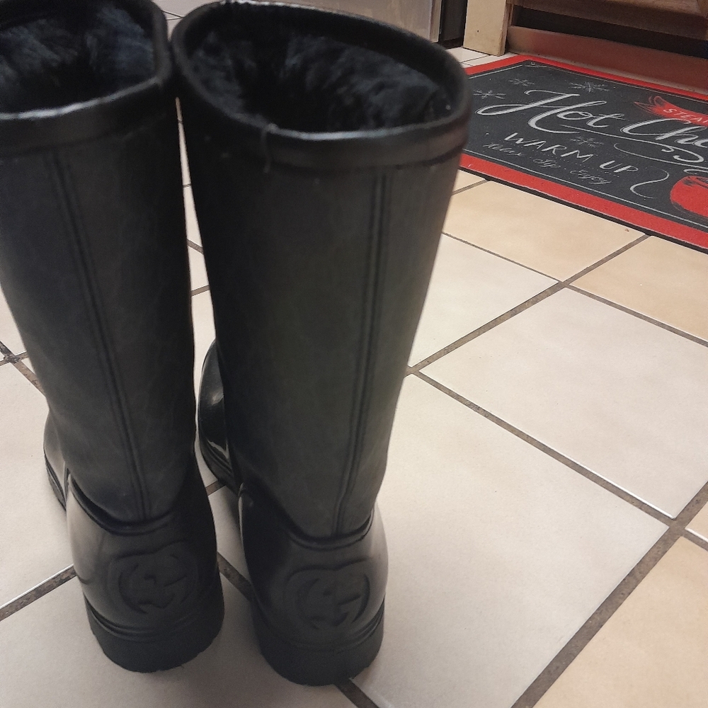 Black Rubber Gucci Boots - Picture 12 of 12